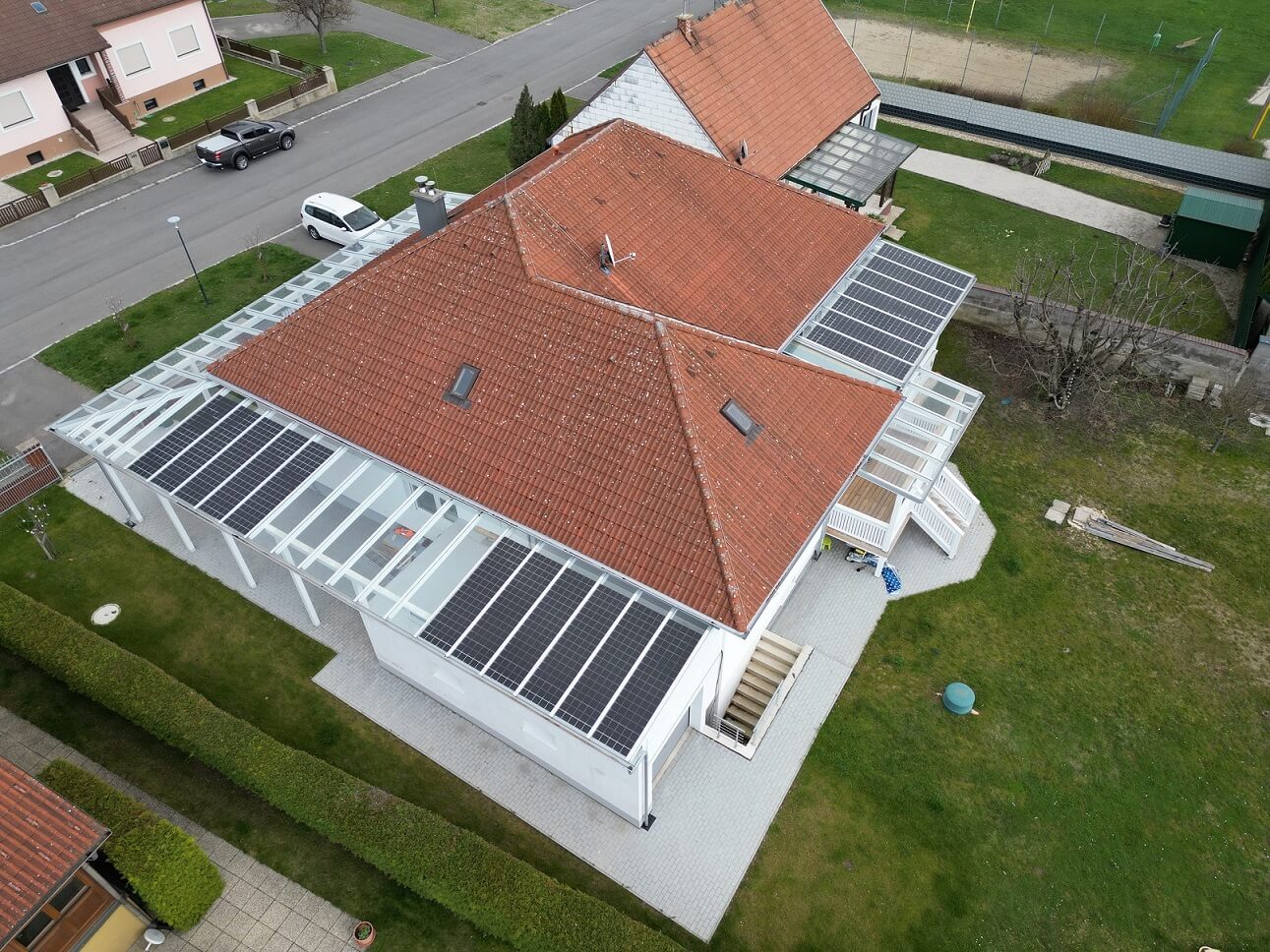 Pholtec GmbH | Photovoltaik-Terrassenüberdachungen, -Carports und -Zäune Pholtec GmbH | Photovoltaik-Terrassenüberdachungen, -Carports und -Zäune